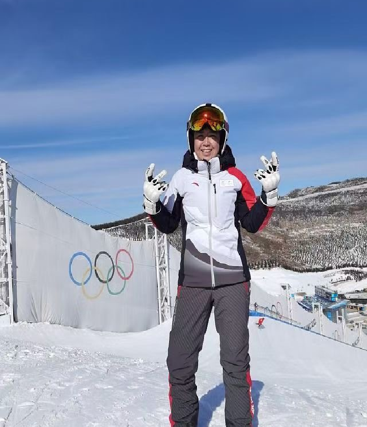 主教练简介-李绪颖